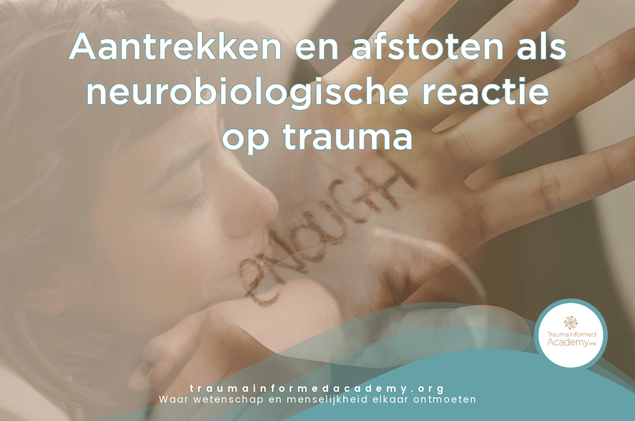 Dichtbij en afhouden met een hand die 'enough' zegt om aantrekken en afstoten te visualiseren