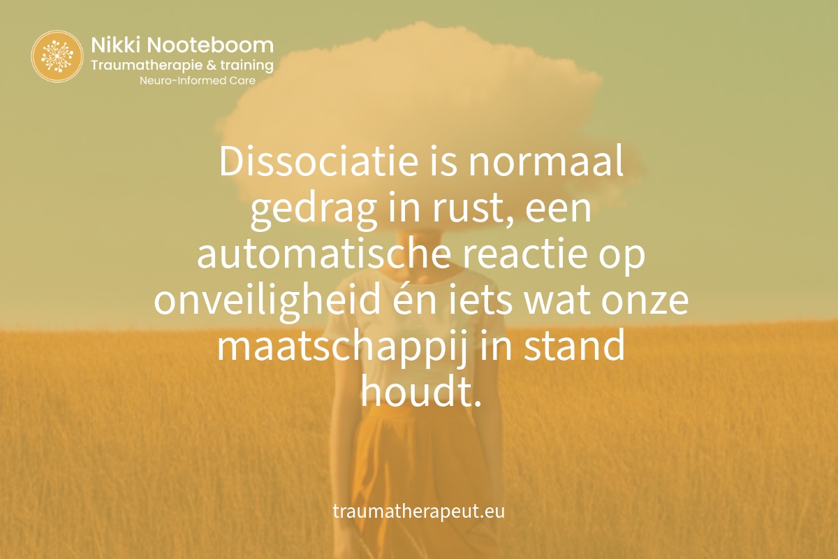 Illustratie van vrouw met hoofd in de wolken als metafoor voor dissociatie